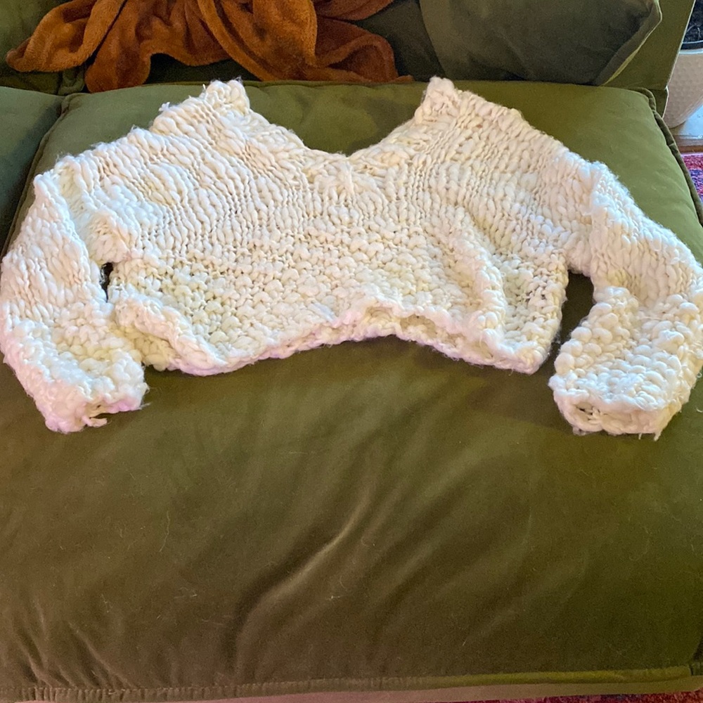 POL thick knit cropped white sweater